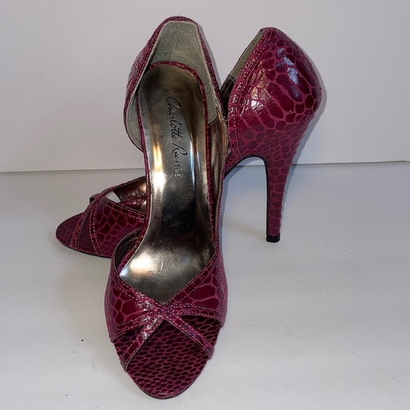 CHARLOTTE RUSSE Fuschia snakeskin heels in women’s size 6 - Picture 2 of 12